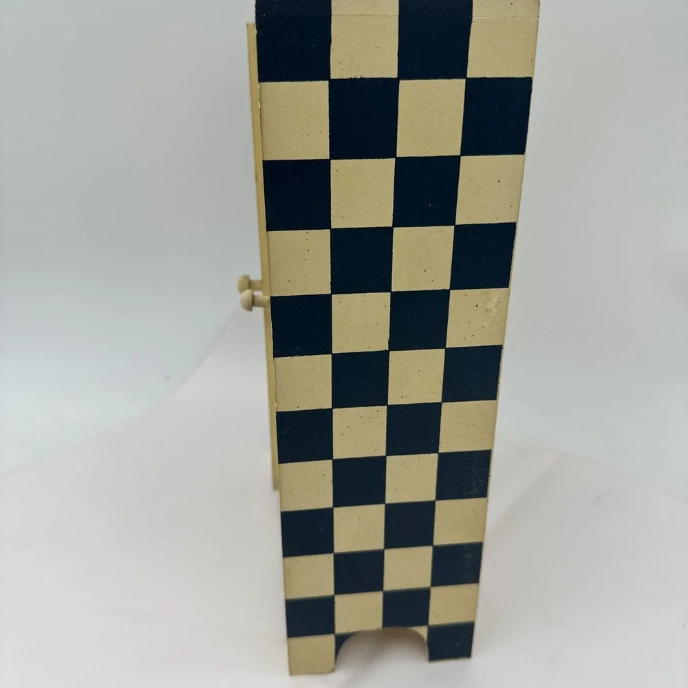 N/A this wooden